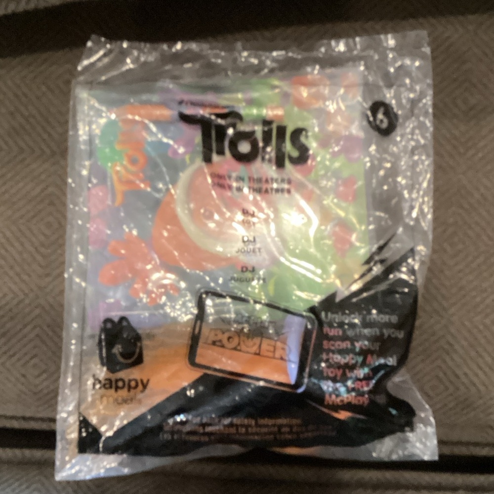 Trolls DJ McDonald's #6 Happy Meal Toy NIP 2016
